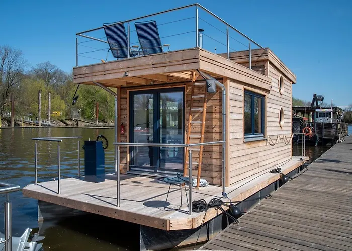 Undine - Wunderschoenes Tiny Hausboot Hamburg