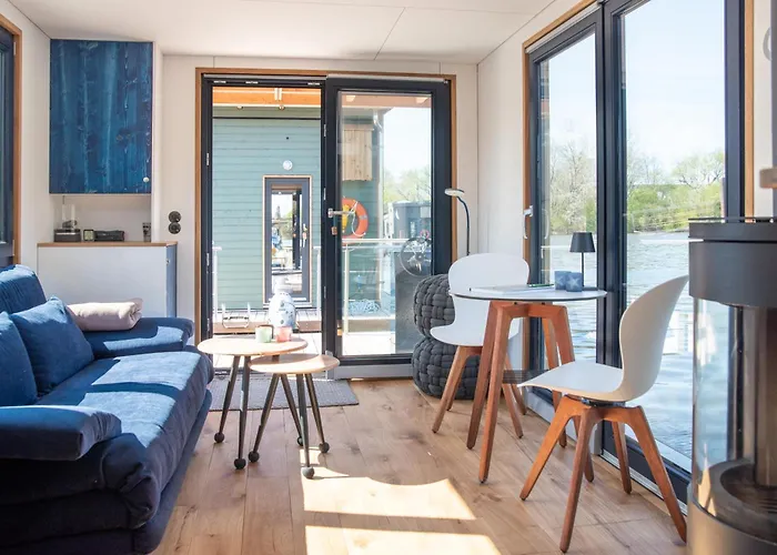Undine - Wunderschoenes Tiny Hausboot Hotel na wodzie Hamburg
